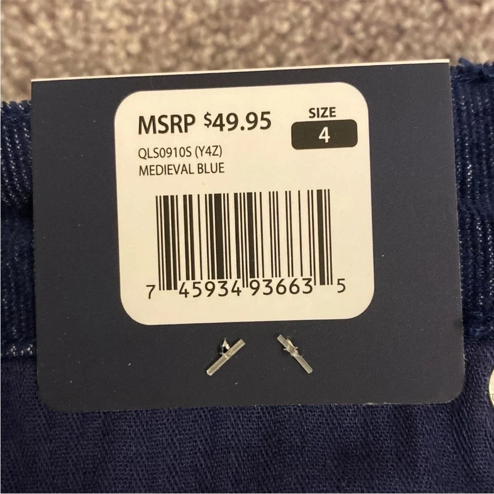 GAP Women's Corduroy Shorts 4 inch Blue Raw Edge Hem Cut Off Size 4 - NWT $49.95